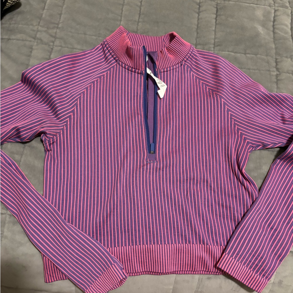 Lululemon fushia and blue striped cropped active sweater